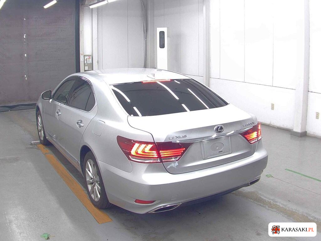 2015 Lexus LS 4WD LS600H Version C I Package 2