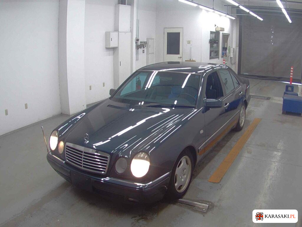 1996 Mercedes-Benz E-Class 4D E400 Avantgarde 3