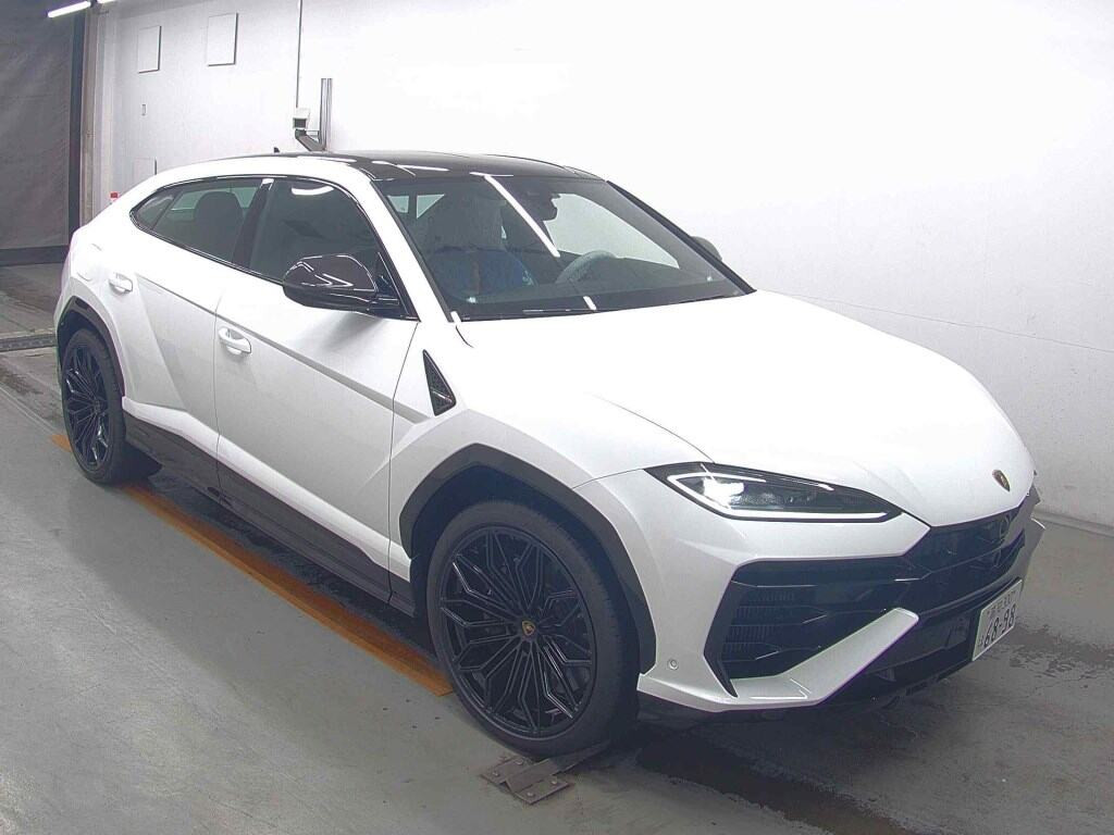 Lamborghini Urus 2026 z aukcji japońskiej