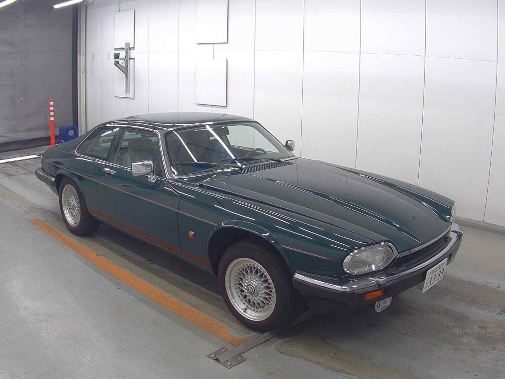 Jaguar XJ-S 2022 z aukcji japońskiej