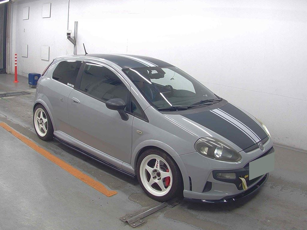 Abarth Punto 2013 z aukcji japońskiej