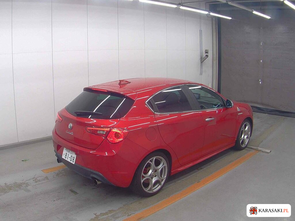 2012 Alfa Romeo Giulietta 5D Quadrifoglio Verde Alfie Stay 4
