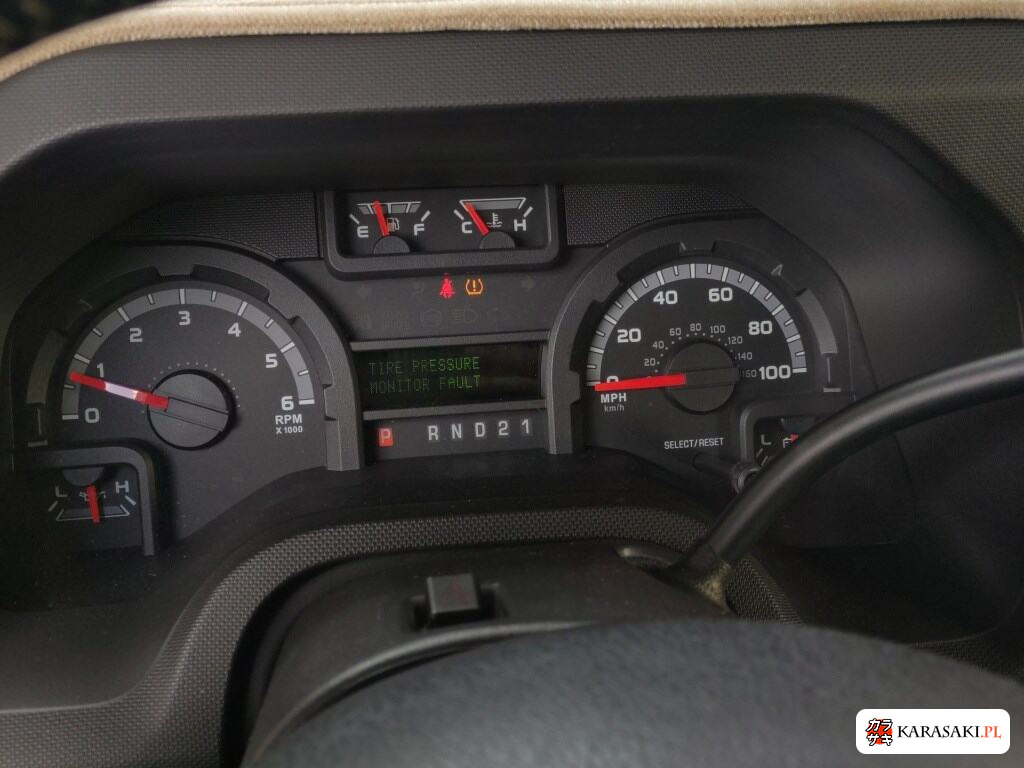 2012 Ford E-150 6