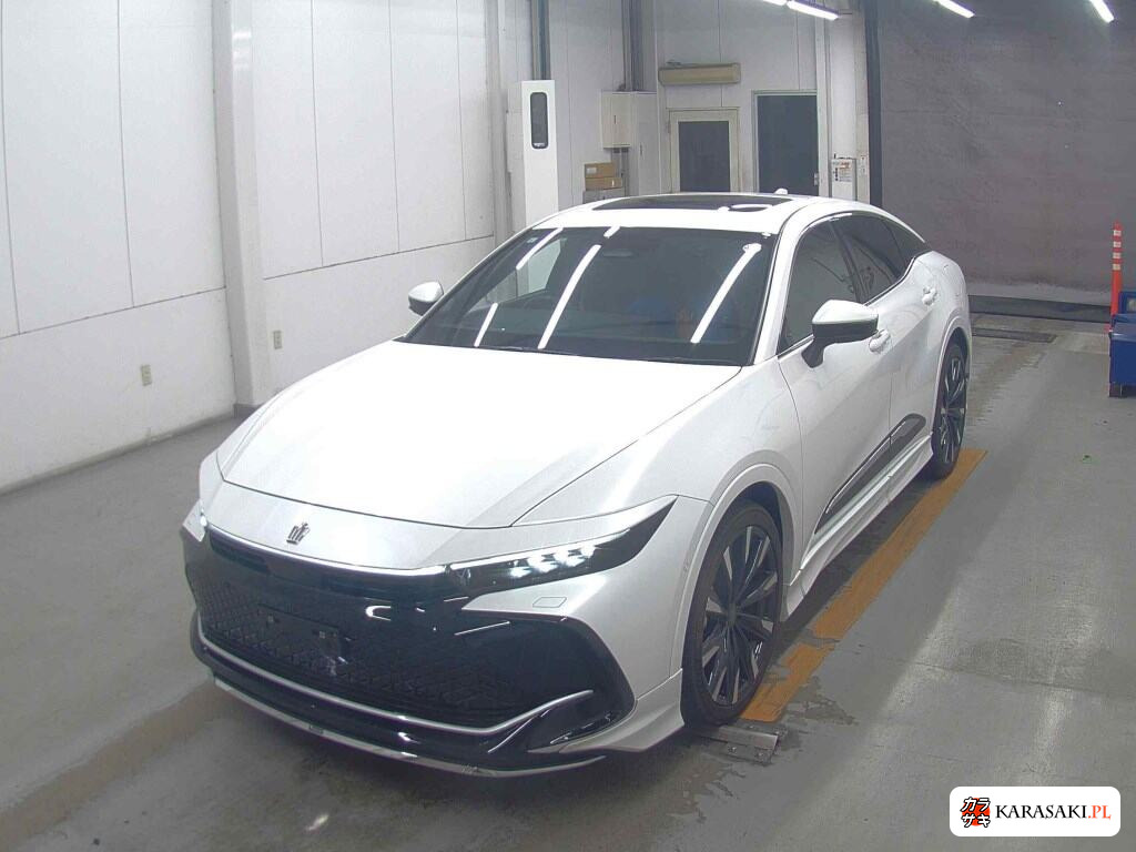 Toyota Crown Crossover 2023 z aukcji japońskiej