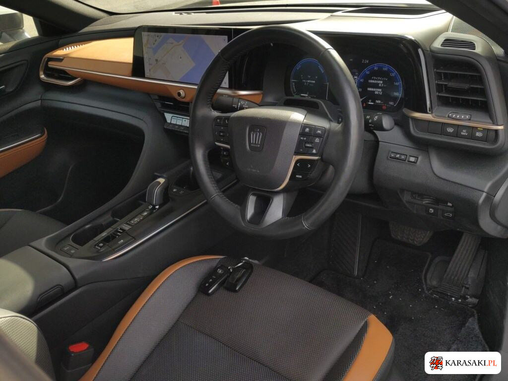 Toyota Crown Crossover 2023 z aukcji japońskiej