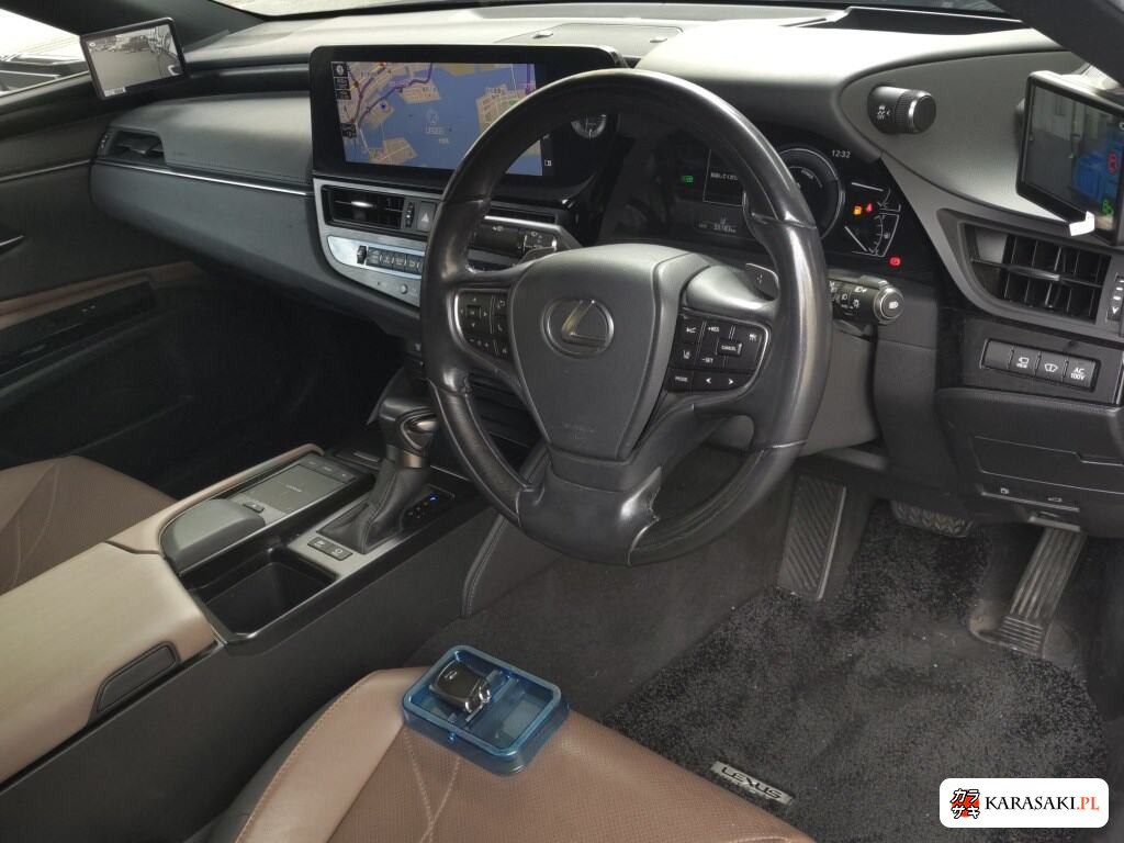 Lexus Es 2021 z aukcji japońskiej