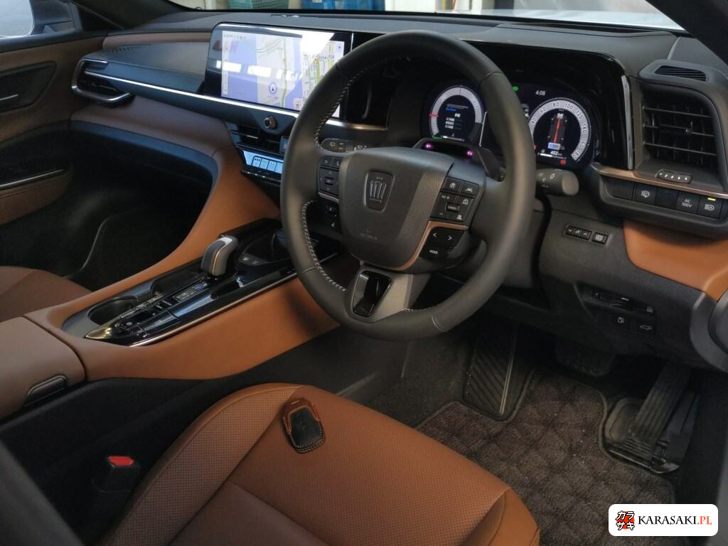 Toyota Crown Estate 2025 z aukcji japońskiej