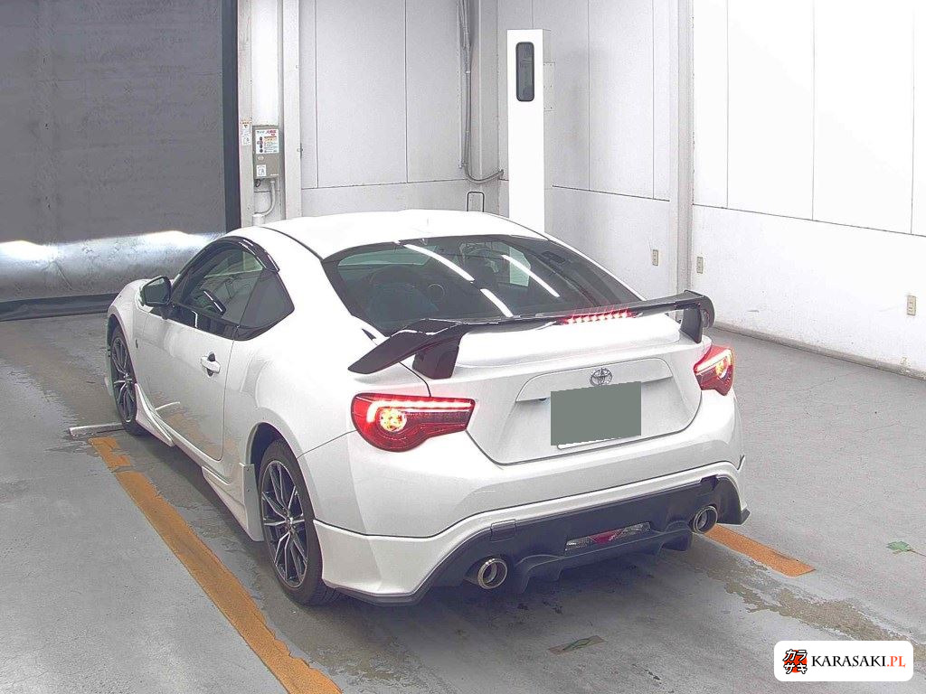 Toyota 86 2021 z aukcji japońskiej