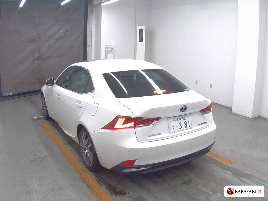 Lexus Is 2018 z aukcji japońskiej