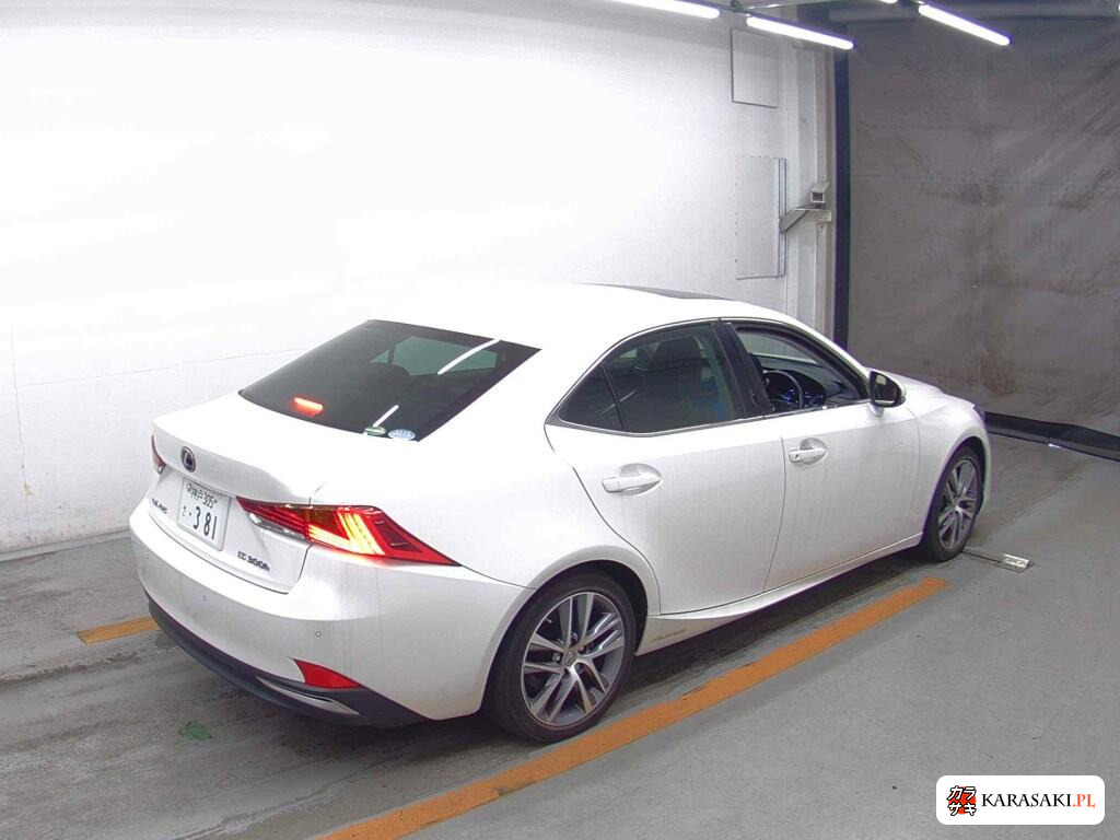 Lexus Is 2018 z aukcji japońskiej
