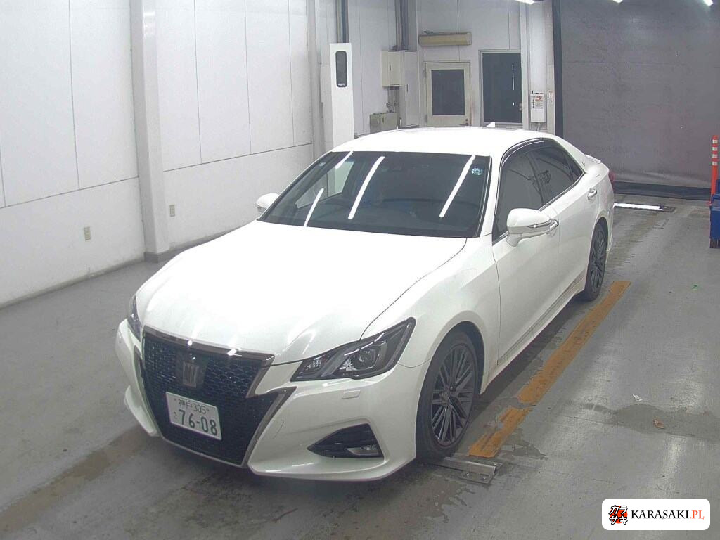 Toyota Crown 2017 z aukcji japońskiej