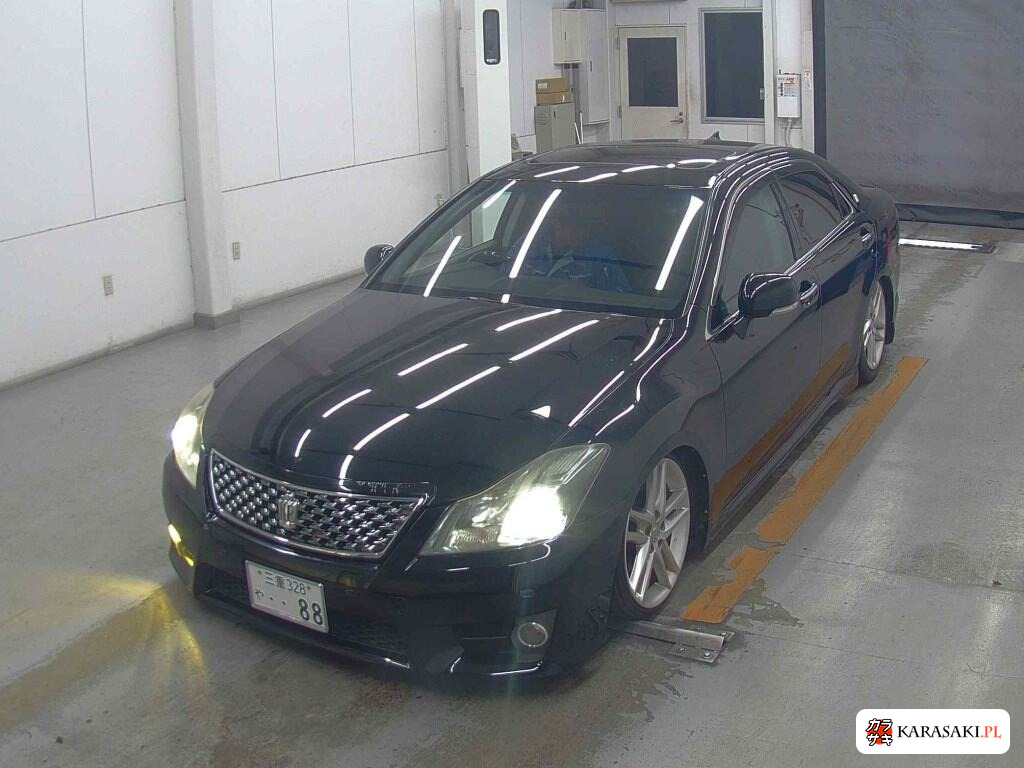 Toyota Crown 2010 z aukcji japońskiej