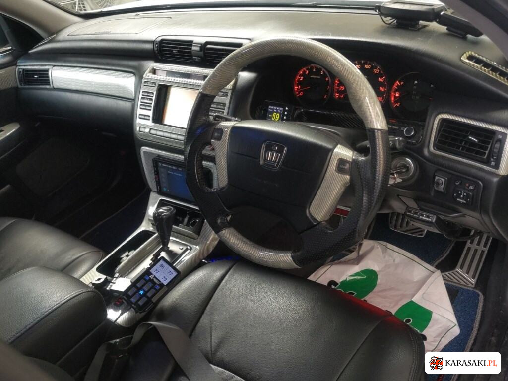 Toyota Crown Estate 2003 z aukcji japońskiej