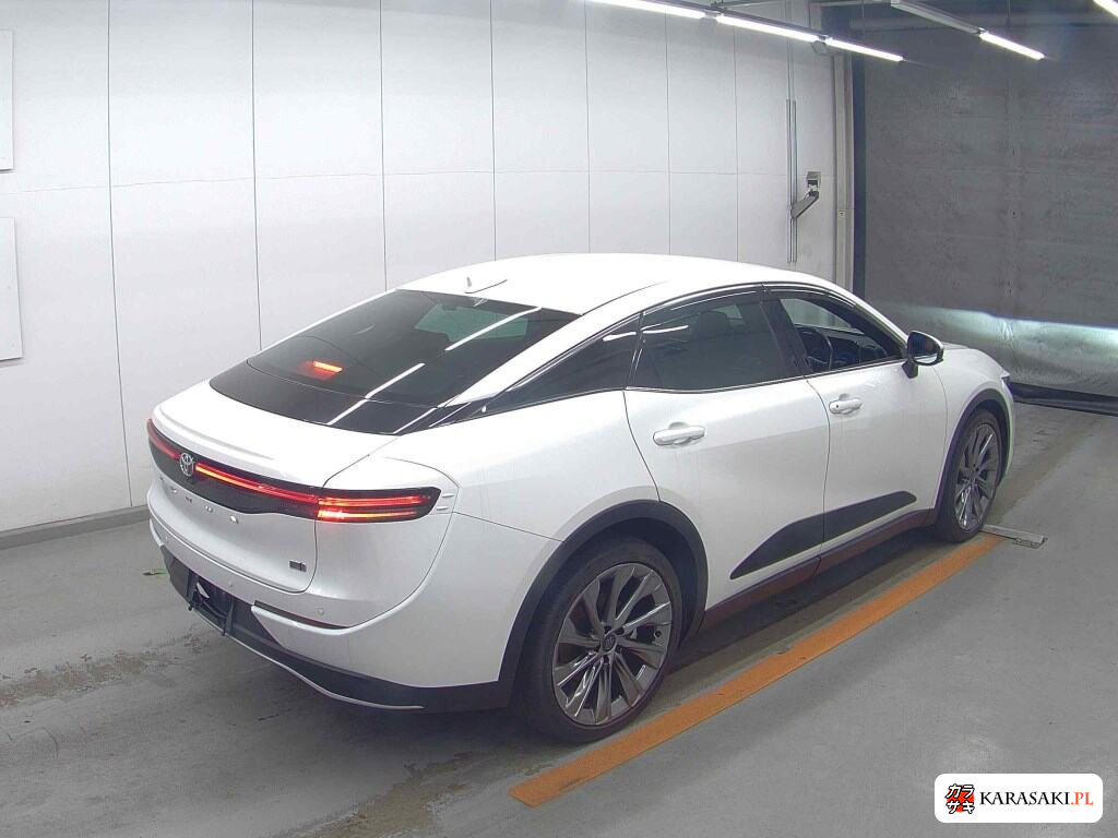 Toyota Crown Crossover 2023 z aukcji japońskiej