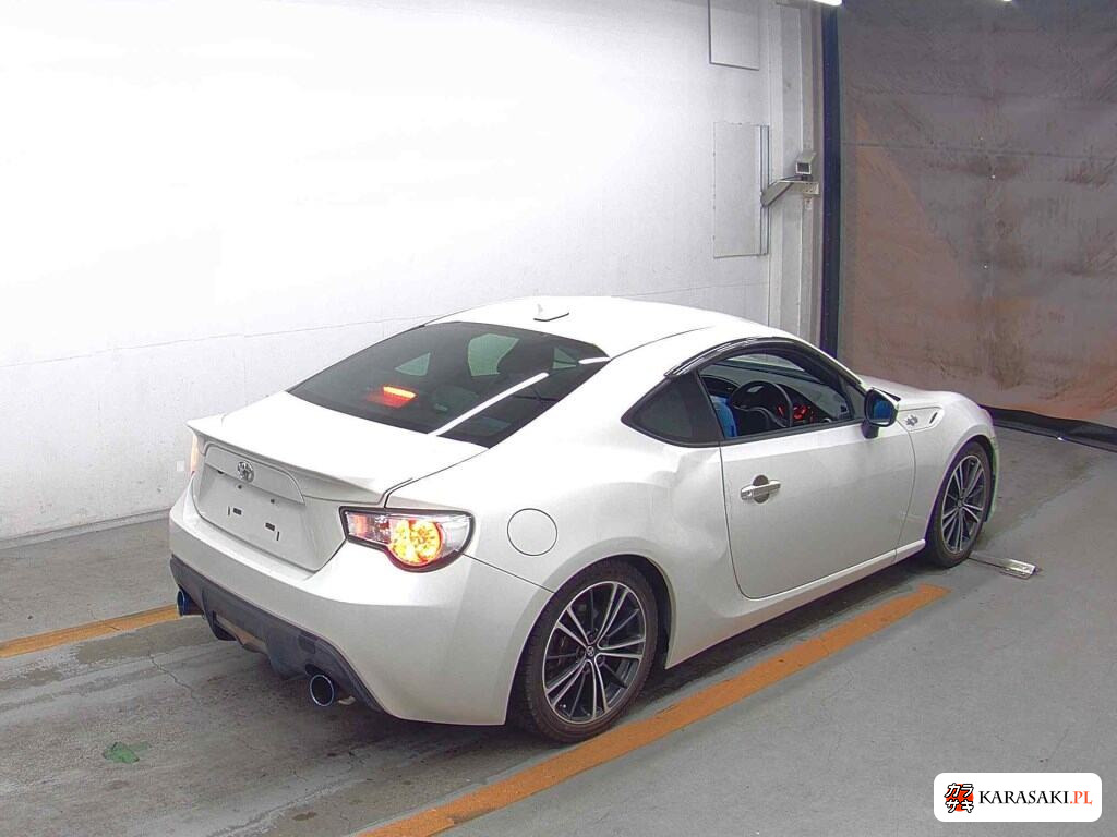 Toyota 86 2012 z aukcji japońskiej
