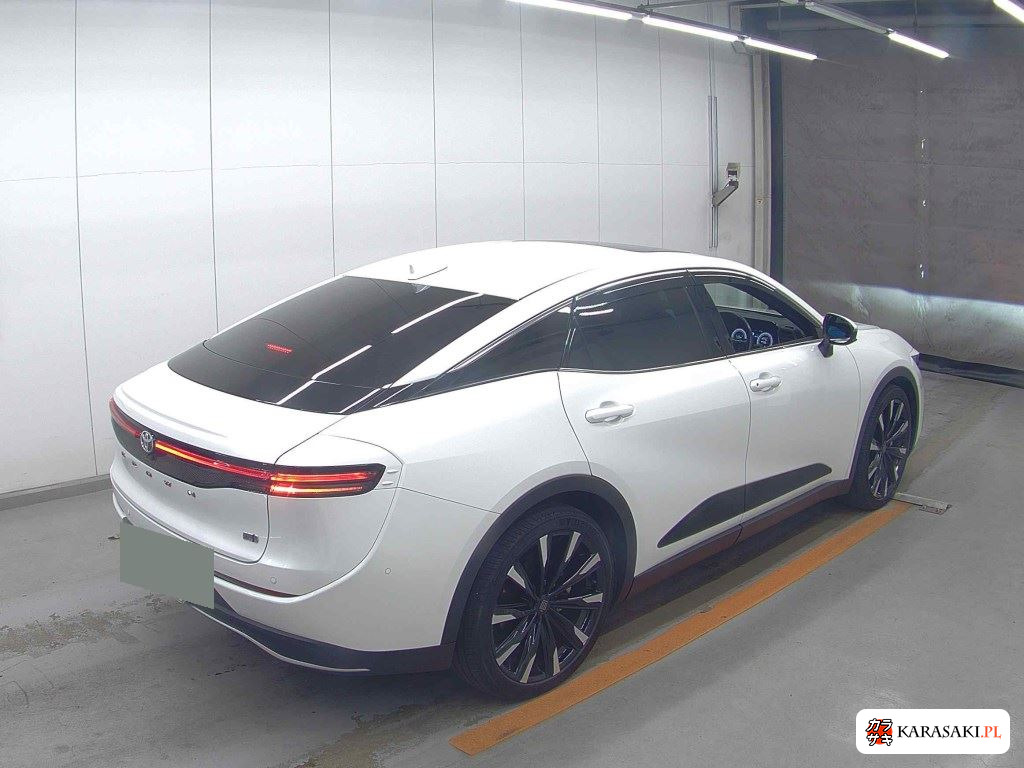 Toyota Crown Crossover 2023 z aukcji japońskiej