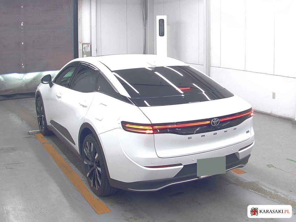 Toyota Crown Crossover 2023 z aukcji japońskiej