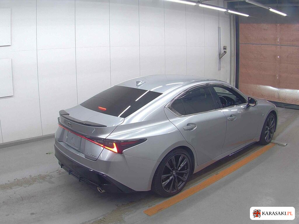 Lexus Is 2023 z aukcji japońskiej