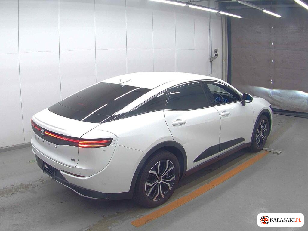 Toyota Crown Crossover 2024 z aukcji japońskiej