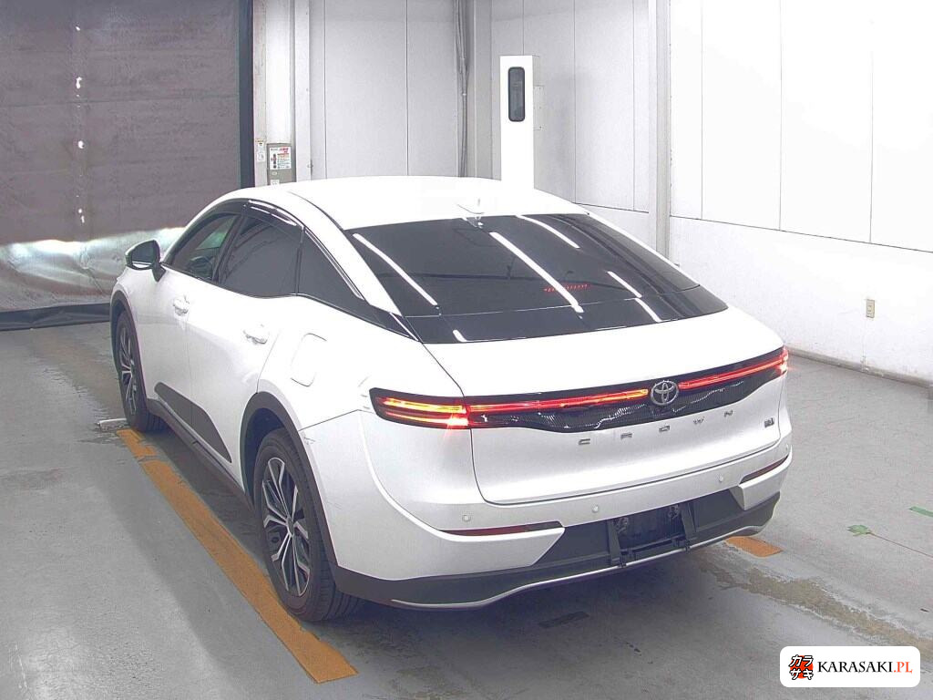 Toyota Crown Crossover 2024 z aukcji japońskiej