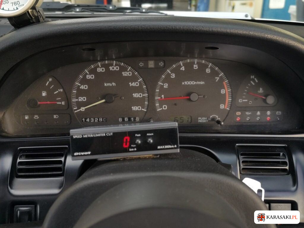 Nissan 180SX 1995 z aukcji japońskiej
