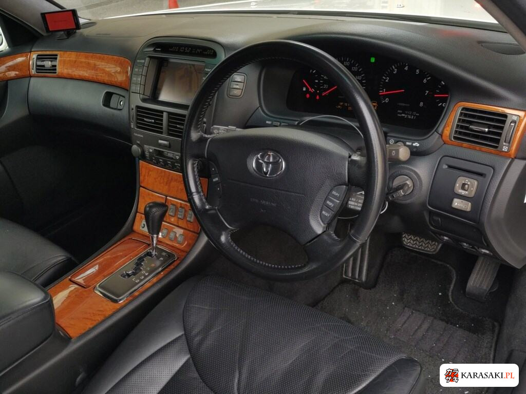 Toyota Celsior 2001 z aukcji japońskiej