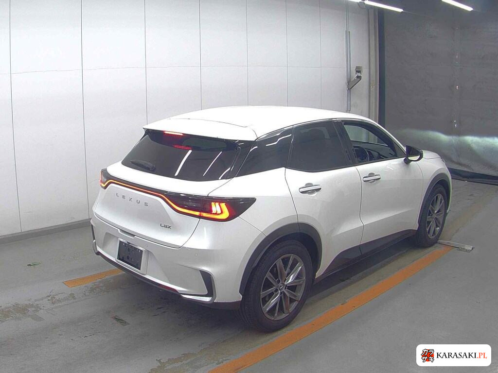 Lexus LBX 2024 z aukcji japońskiej