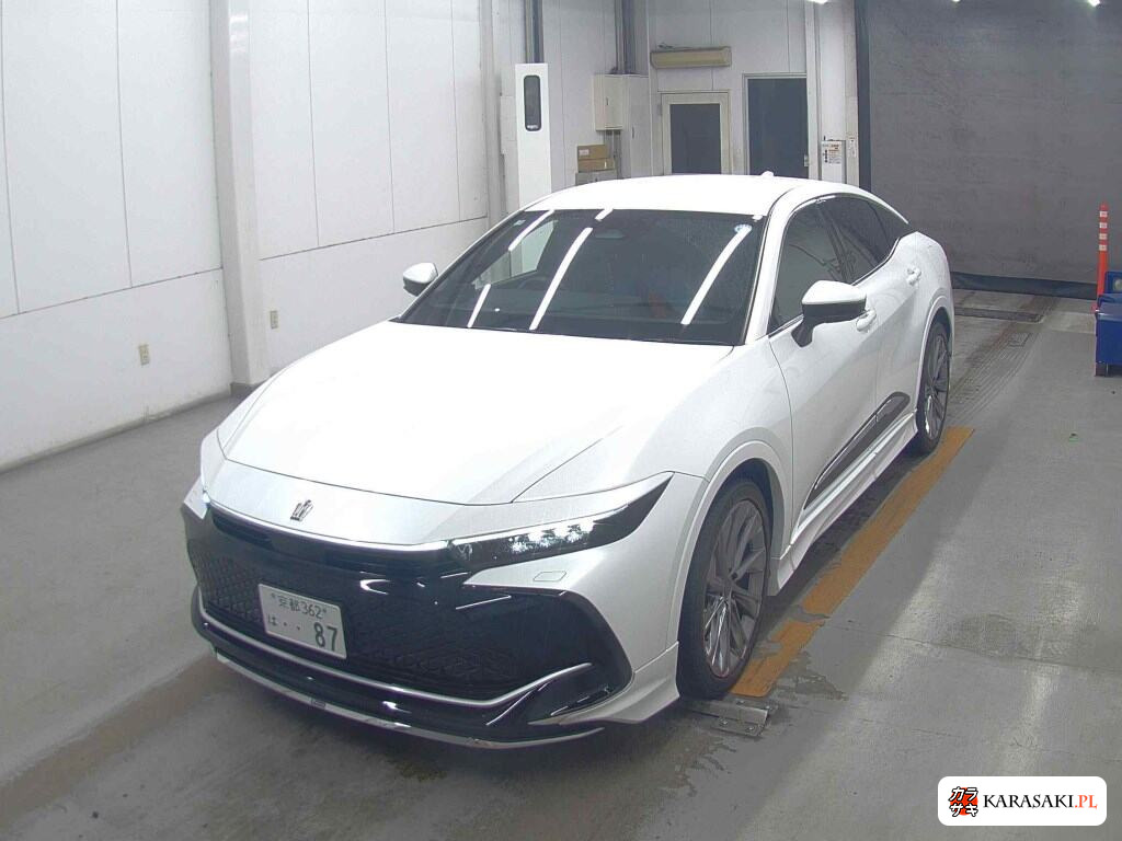 Toyota Crown Crossover 2023 z aukcji japońskiej