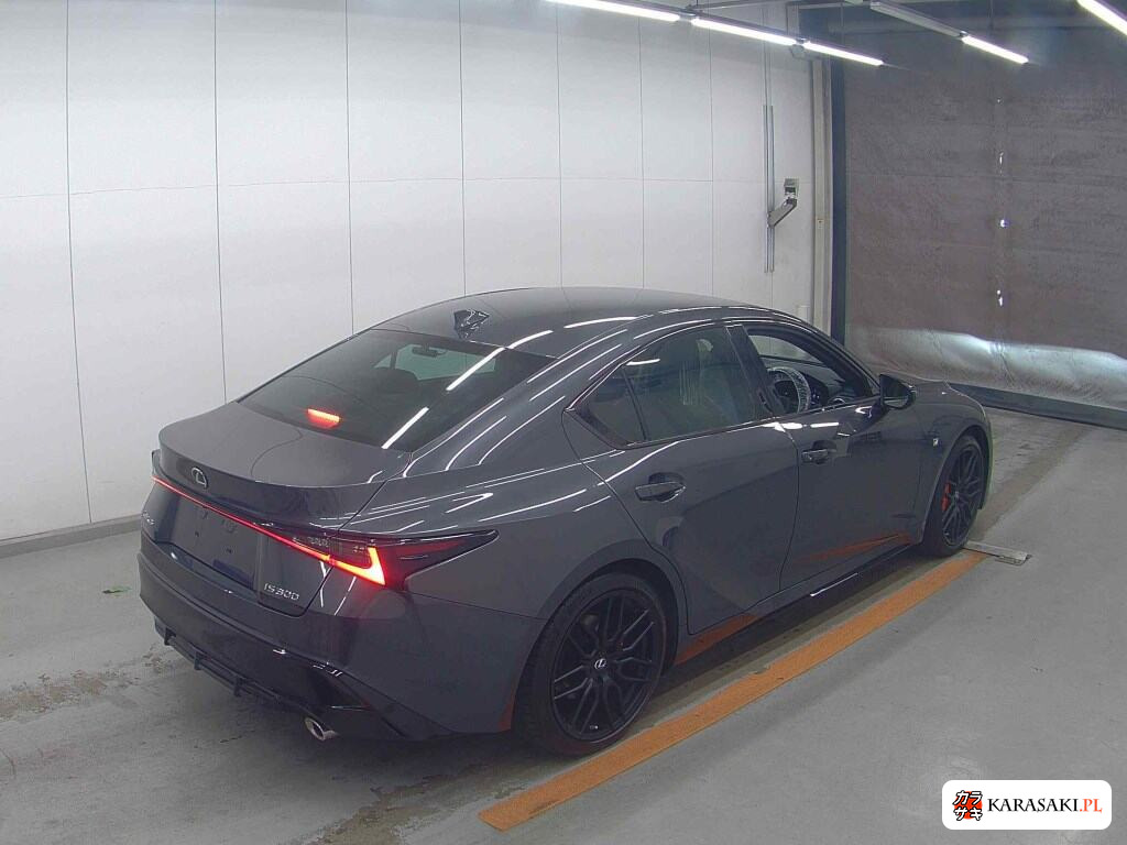 Lexus Is 2022 z aukcji japońskiej