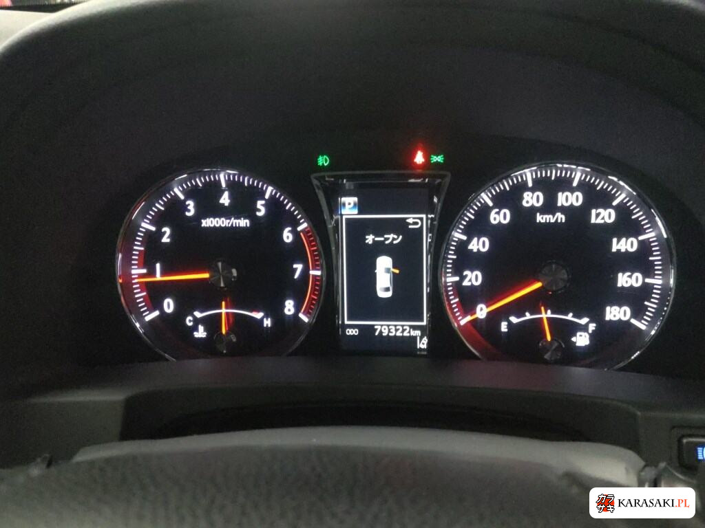 Toyota Crown 2016 z aukcji japońskiej