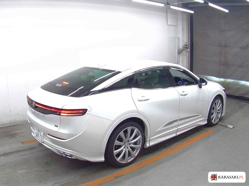 Toyota Crown Crossover 2024 z aukcji japońskiej