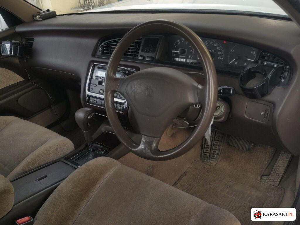 Toyota Crown 1993 z aukcji japońskiej