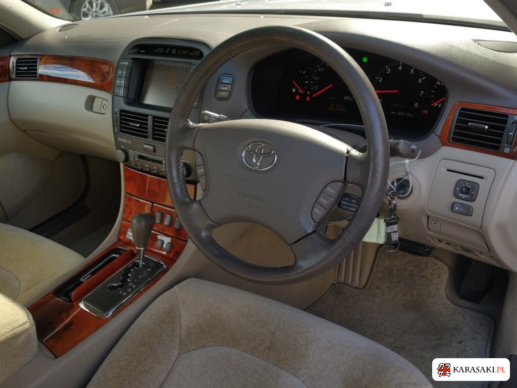 Toyota Celsior 2002 z aukcji japońskiej
