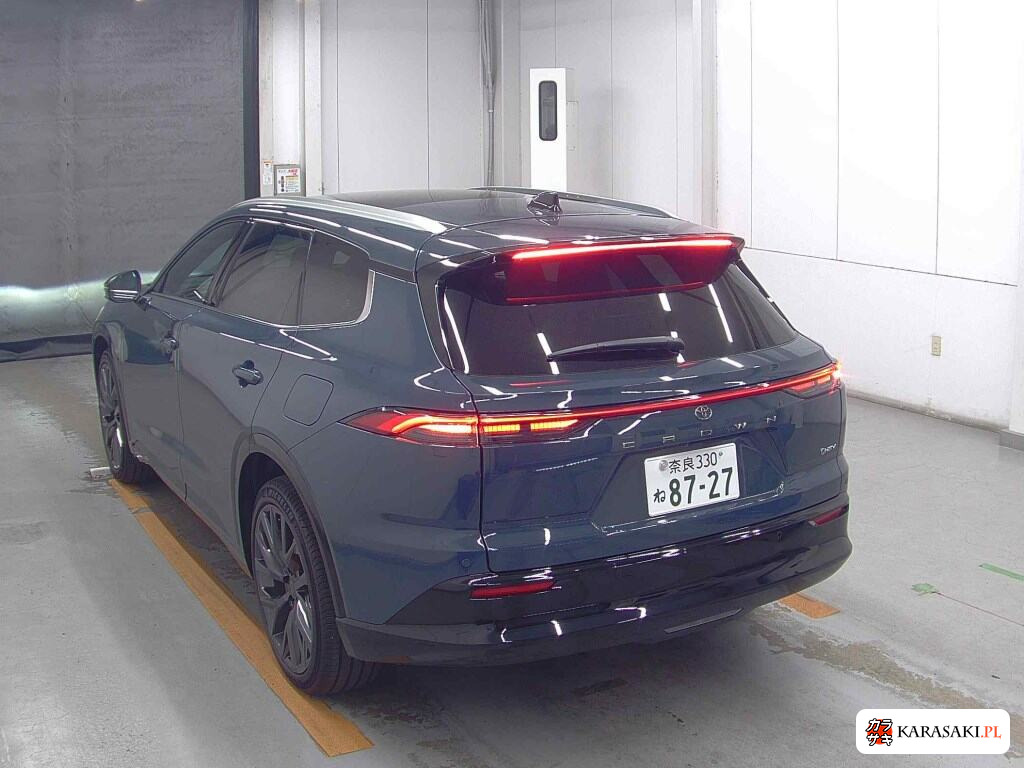 Toyota Crown Estate 2026 z aukcji japońskiej