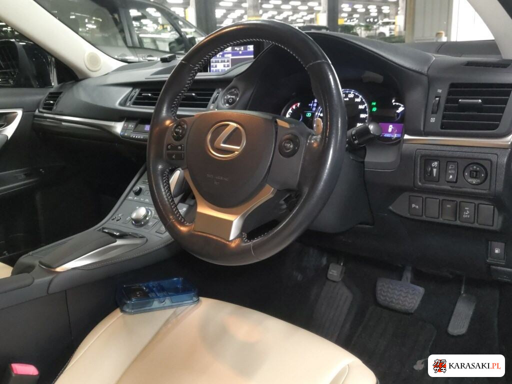 Lexus CT 2015 z aukcji japońskiej