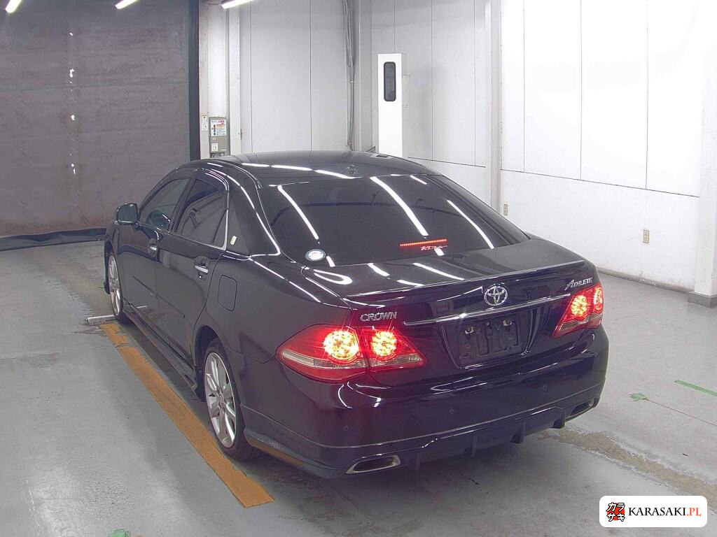 Toyota Crown 2009 z aukcji japońskiej