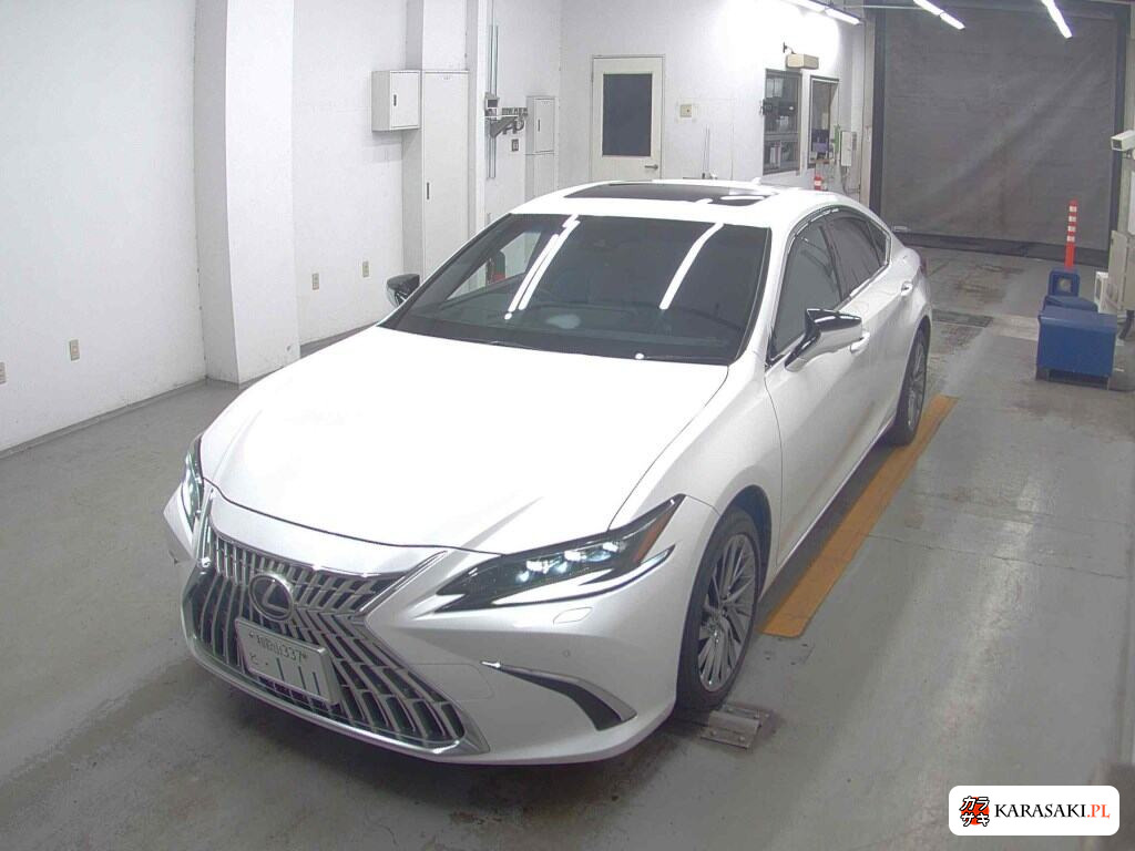 Lexus Es 2023 z aukcji japońskiej
