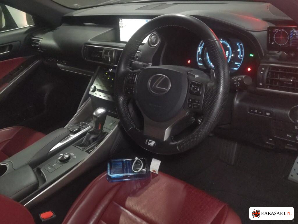 Lexus Is 2017 z aukcji japońskiej