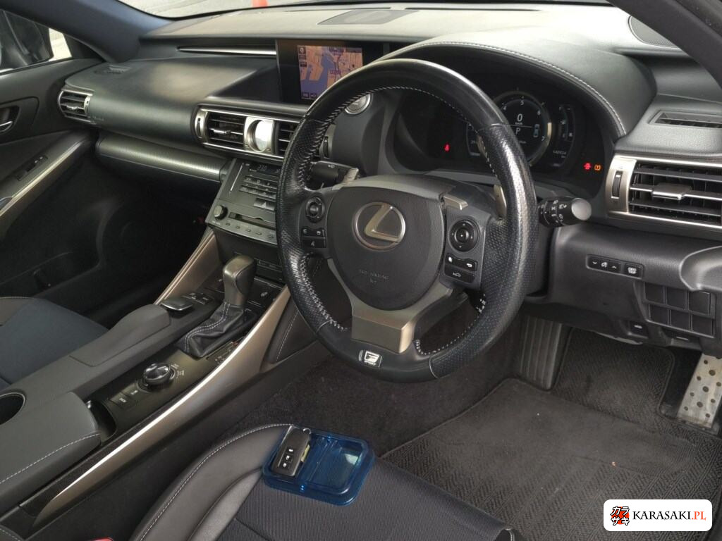 Lexus Is 2013 z aukcji japońskiej