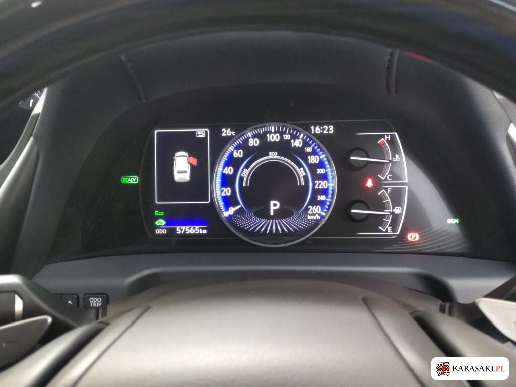 Lexus Es 2019 z aukcji japońskiej