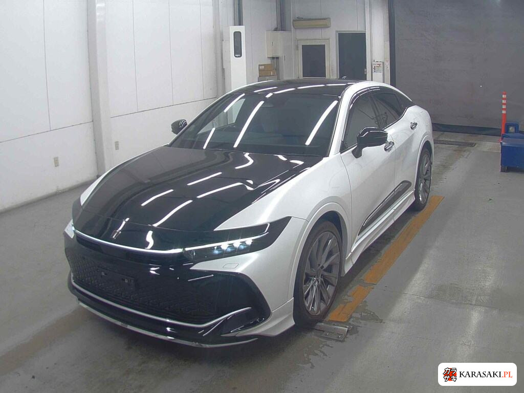Toyota Crown Crossover 2023 z aukcji japońskiej