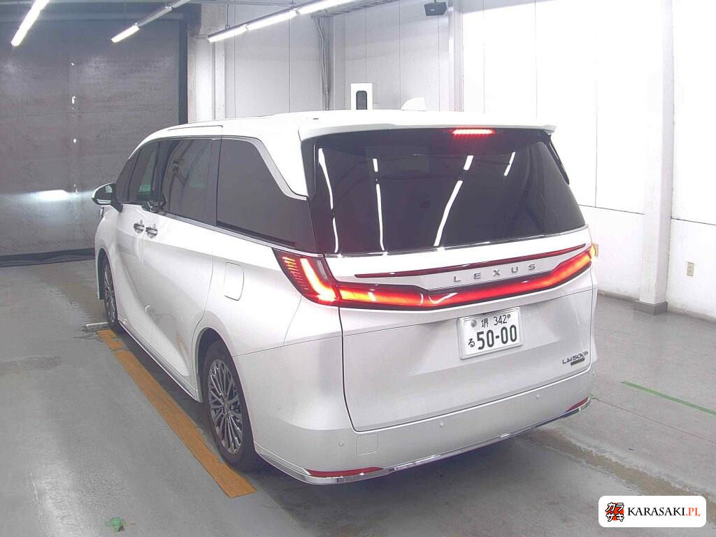 Lexus LM 2025 from a Japanese auction