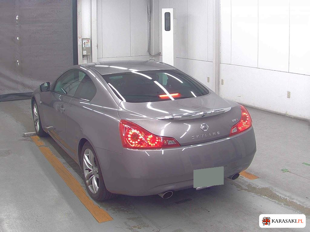 Nissan Skyline 2010 z aukcji japońskiej