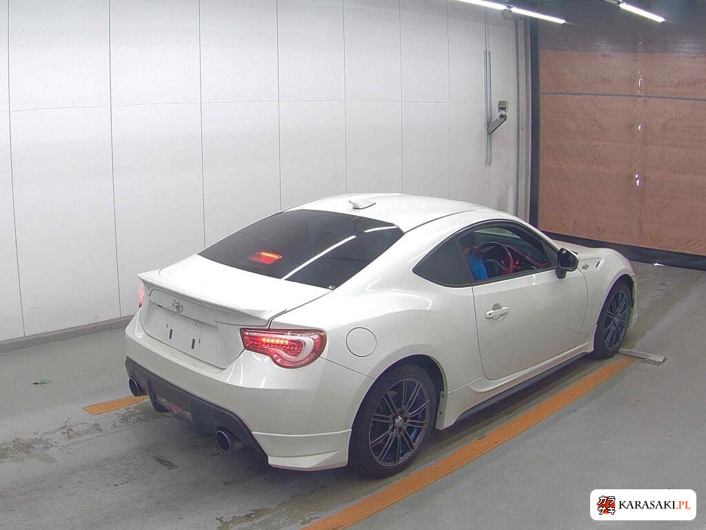Toyota 86 2013 z aukcji japońskiej