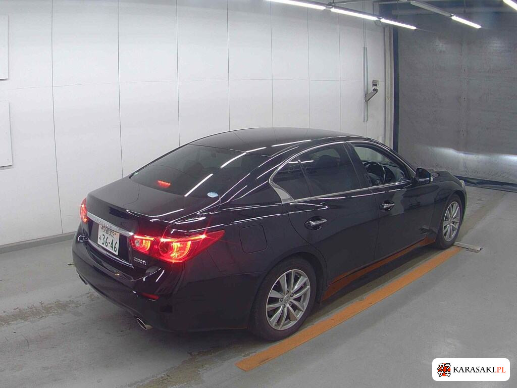 Nissan Skyline 2015 z aukcji japońskiej