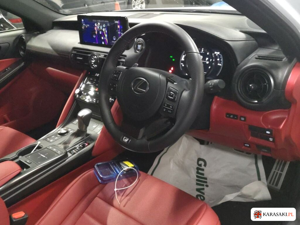 Lexus Is 2023 z aukcji japońskiej