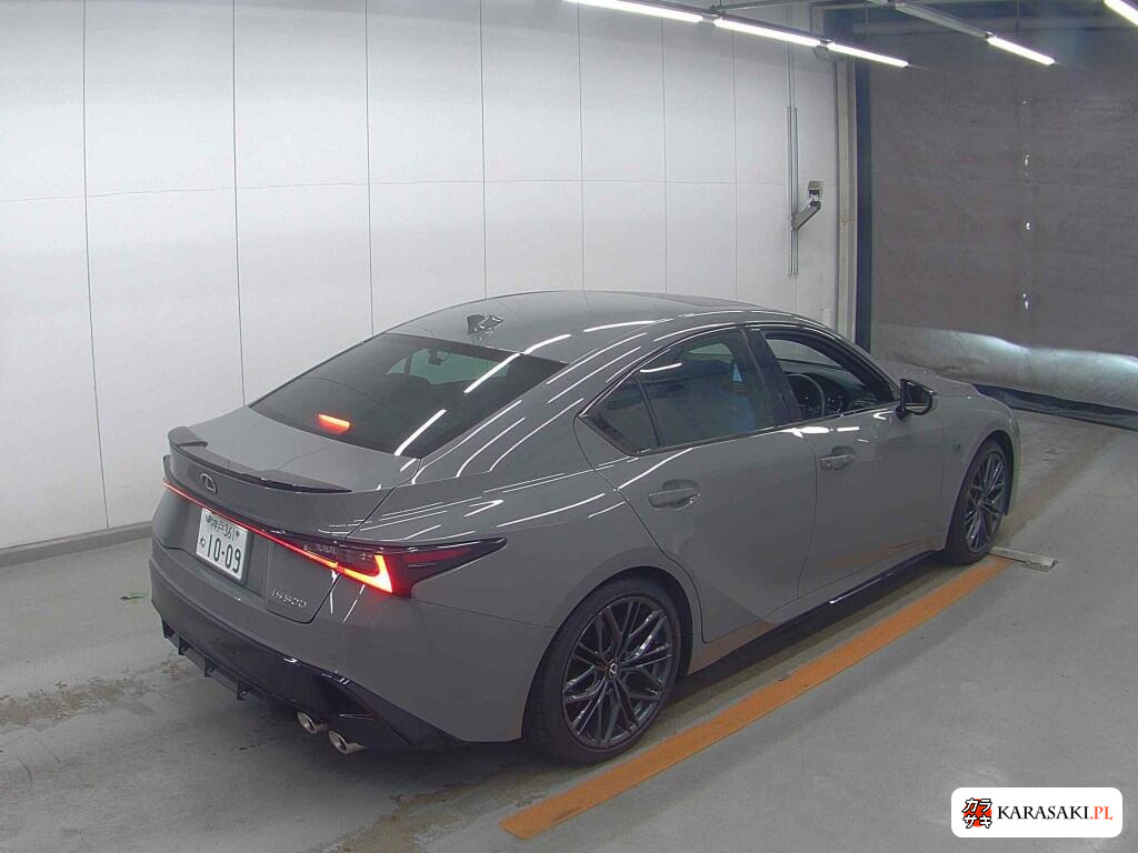 Lexus Is 2024 z aukcji japońskiej