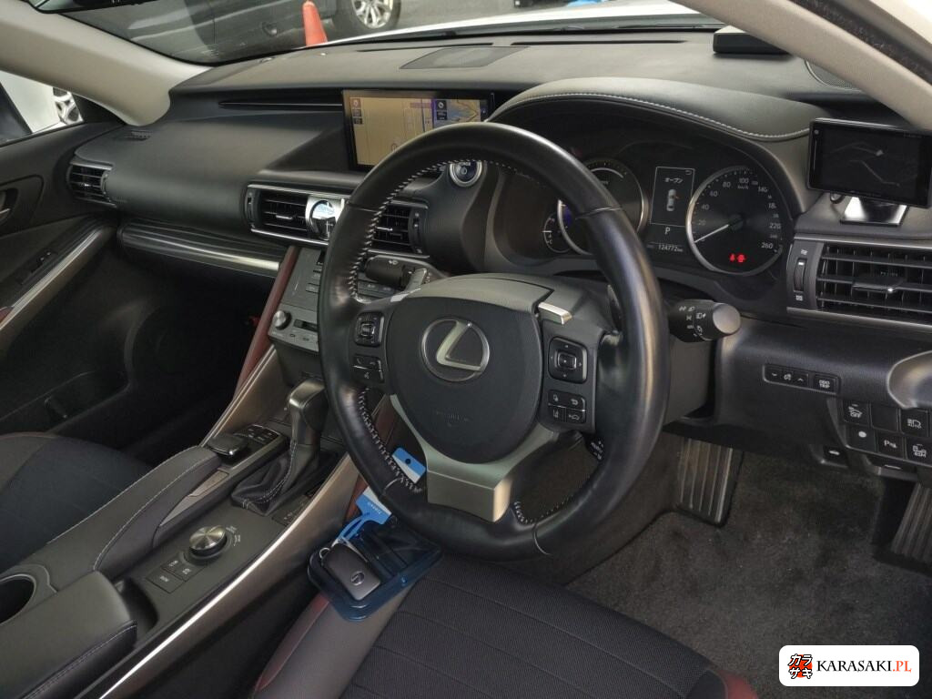 Lexus Is 2020 z aukcji japońskiej