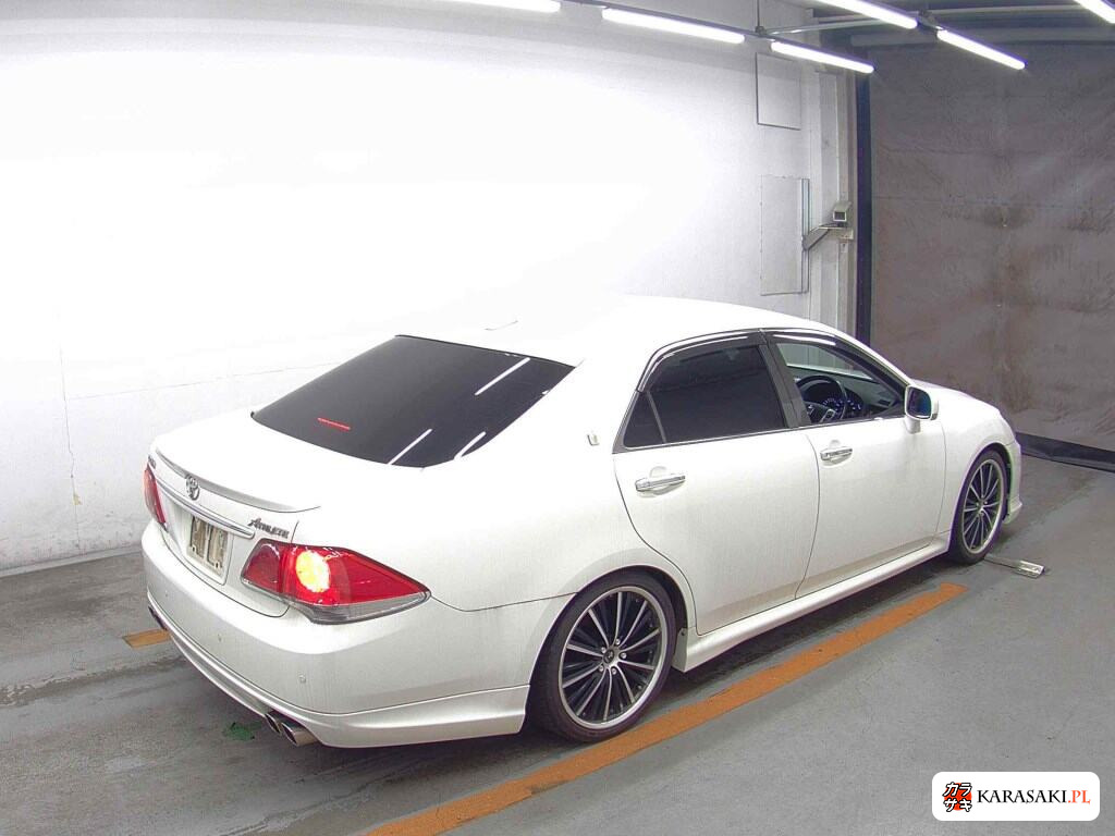 Toyota Crown 2011 z aukcji japońskiej
