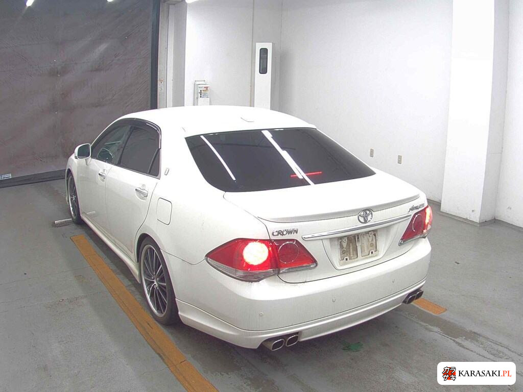 Toyota Crown 2011 z aukcji japońskiej